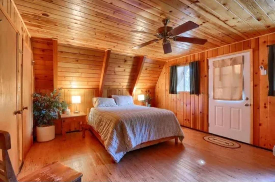 Chalet Knotty Pines *